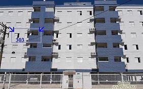 Apartamento próximo ao mar Toninhas!